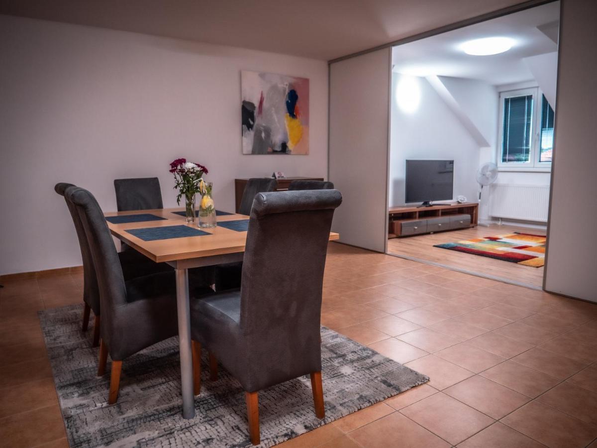 Hotel Novy Kastiel - Self Check-In Topolcany Luaran gambar