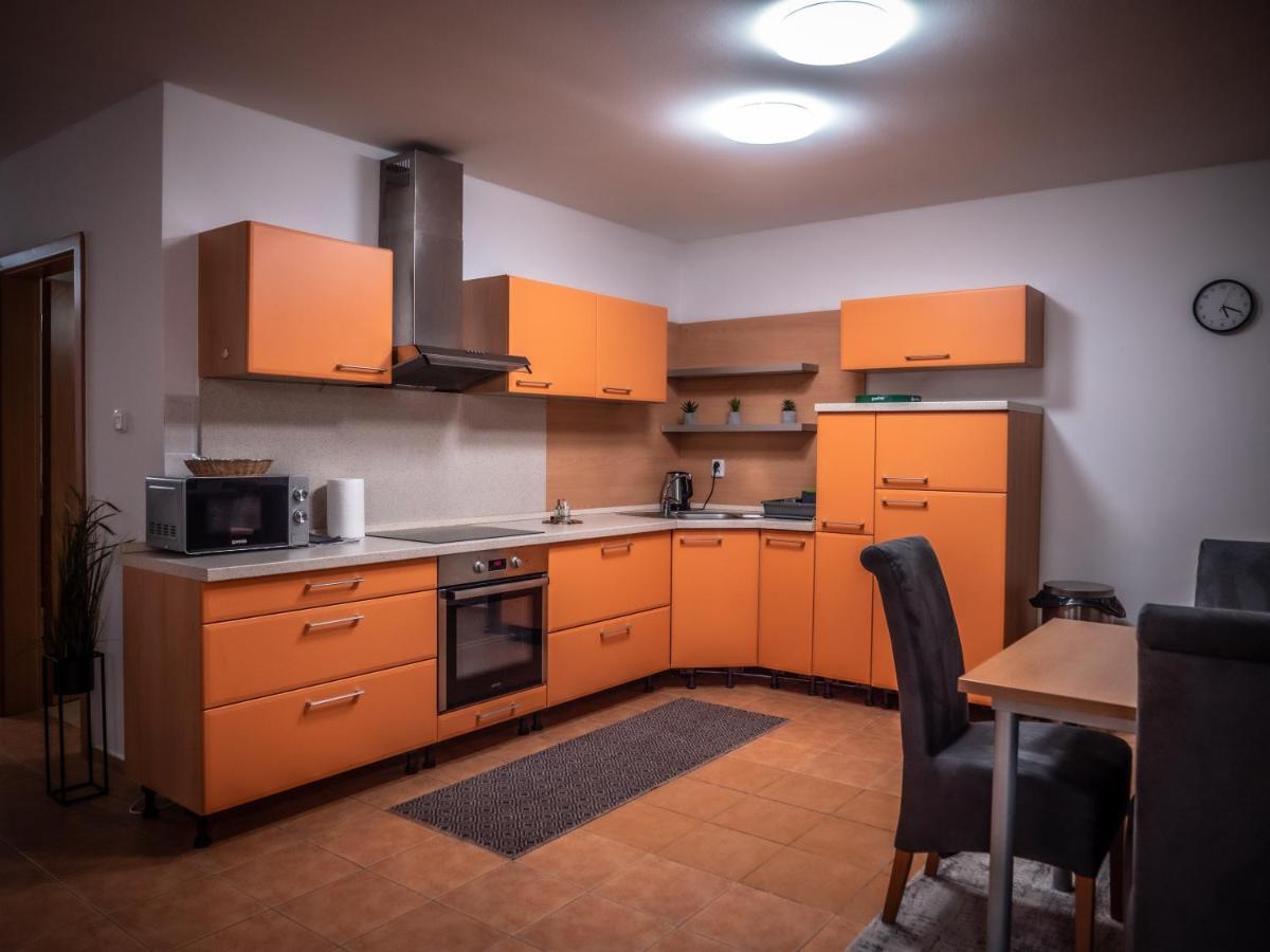 Hotel Novy Kastiel - Self Check-In Topolcany Luaran gambar