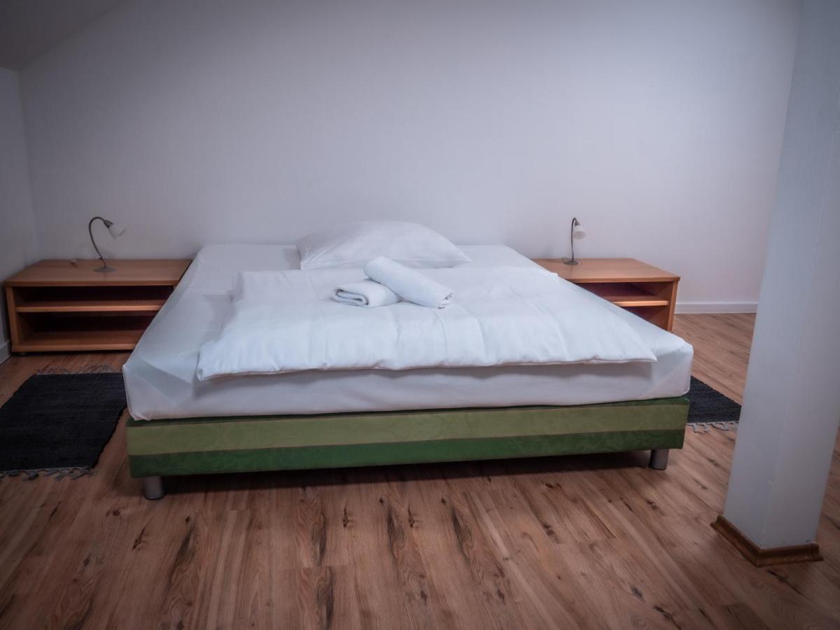 Hotel Novy Kastiel - Self Check-In Topolcany Luaran gambar