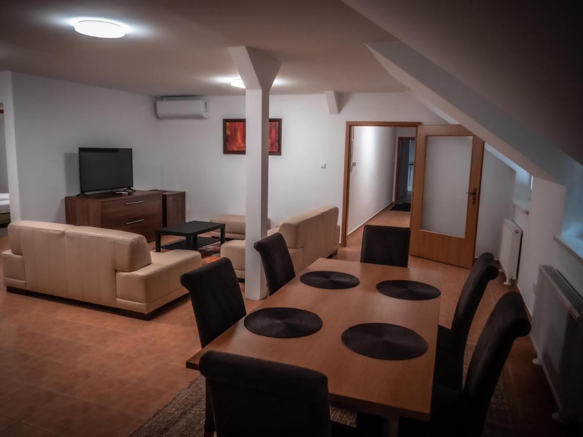 Hotel Novy Kastiel - Self Check-In Topolcany Luaran gambar